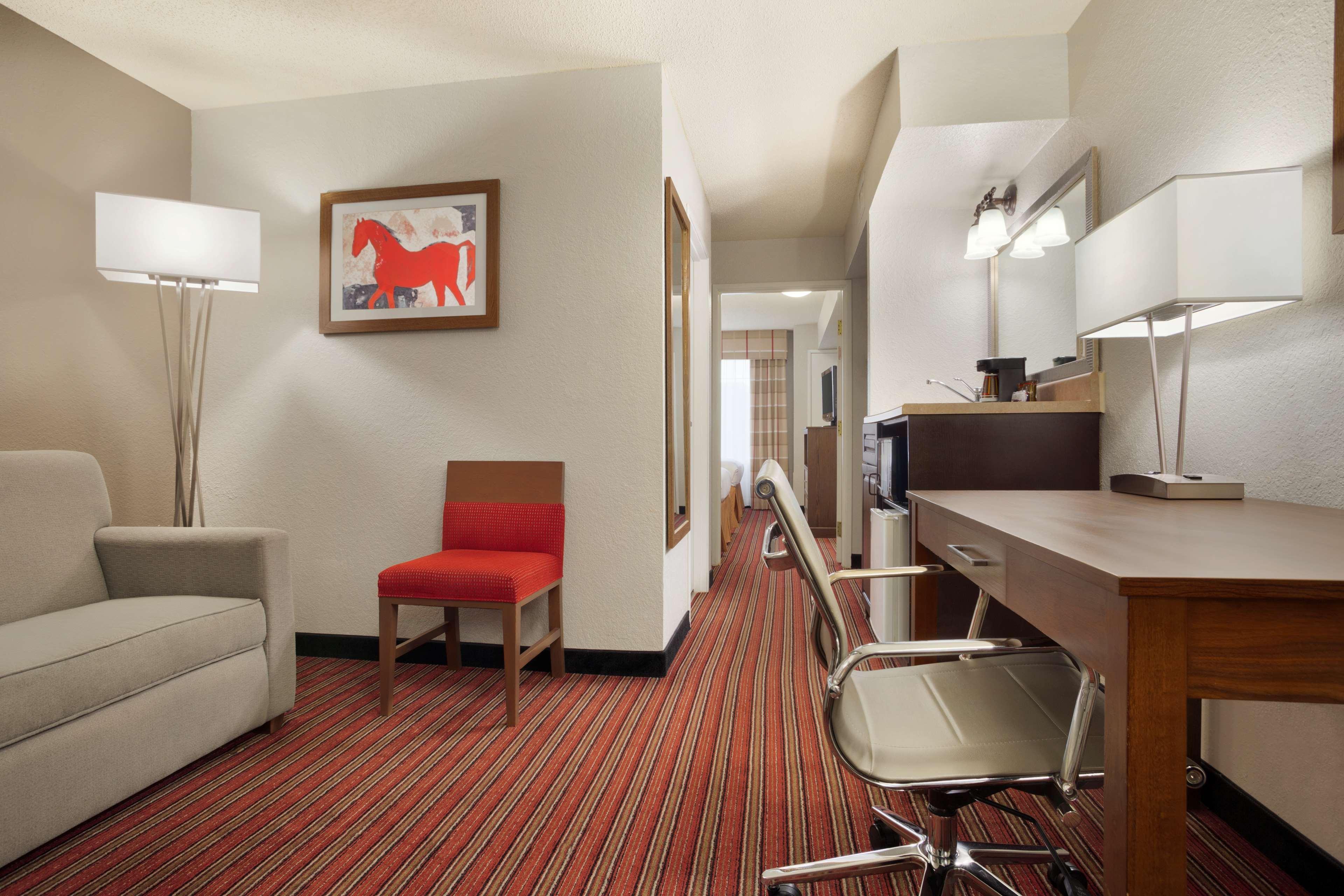 Country Inn & Suites By Radisson, Dfw Airport South, Tx Irving Exterior photo